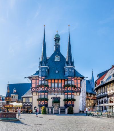 Wernigerode Marktplatz und Rathaus | © Adobe Stock | Sina Ettmer